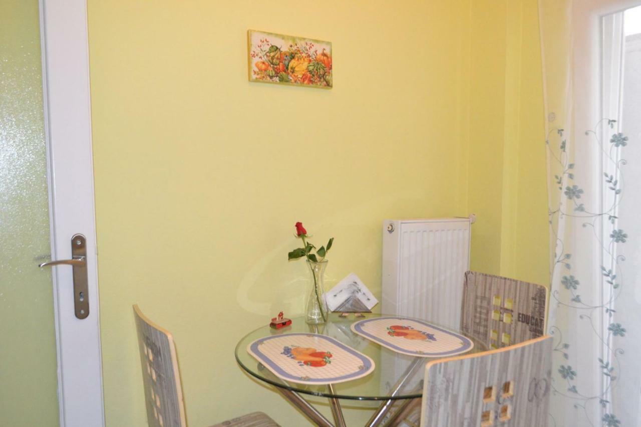 Agia Sofia'S Down Town Flat Appartamento Salonicco Esterno foto
